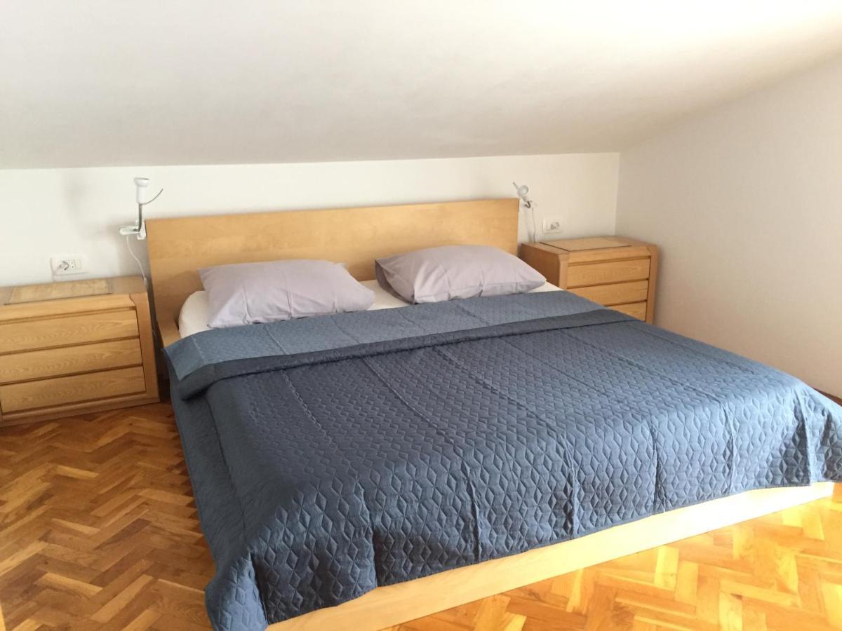 Apartmani Mateo โอมิช ภายนอก รูปภาพ